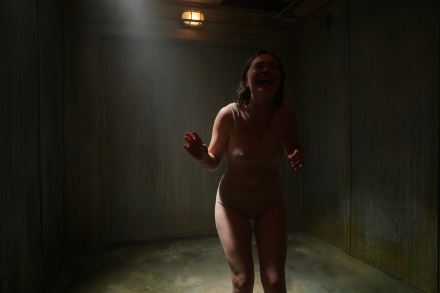 Pozor! Krmení dětí zakázáno (48)